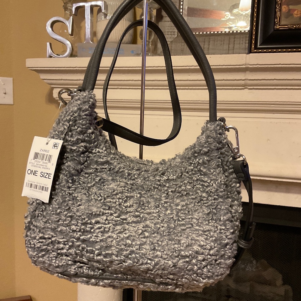 Zaree Crossbody Gray 10x6 Crossbody 20 inch adjustable strap drop